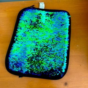 Sequence Mermaid Color IPad Case and can flip it to black as well